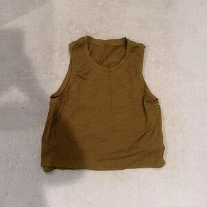 Lululemon tank top perfect condition.